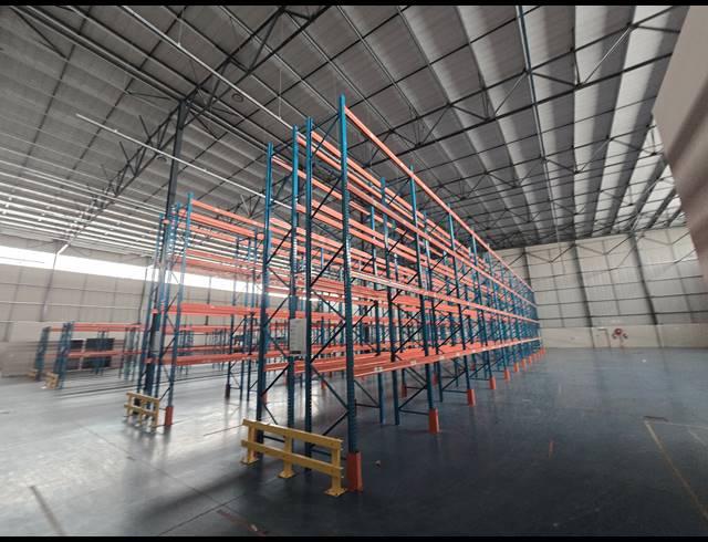 3,234M² WAREHOUSE FOR SALE IN COSMO BUSINESS PARK